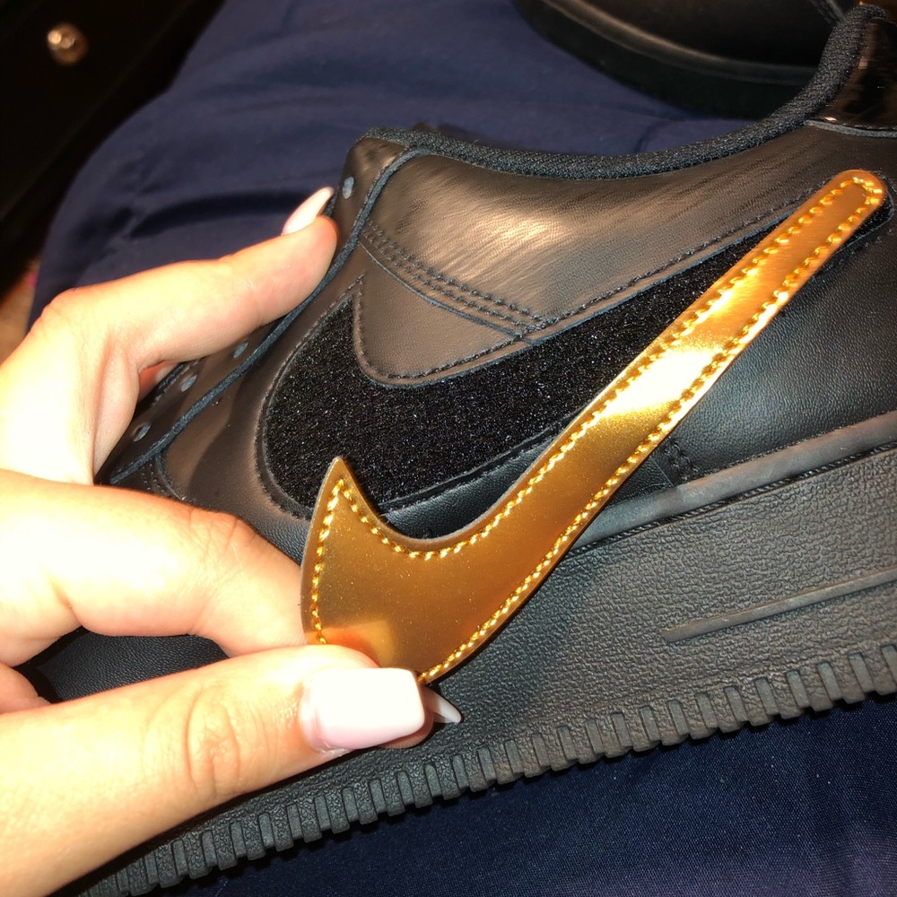 BLACK NIKE air force 1’s with velcro nike logo